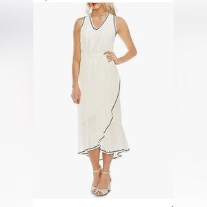 Vince Camuto Elegant White Sleeveless Dress